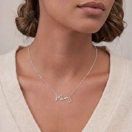 Moederketting in goud of zilver – Elegante hanger met moedertekst – Het perfecte cadeau voor moeders