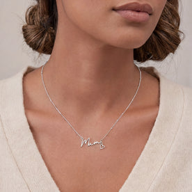 Moederketting in goud of zilver – Elegante hanger met moedertekst – Het perfecte cadeau voor moeders