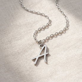 Ketting met letter A | Hanger met initiaal en letter A, goud en zilver