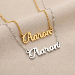 Collier prénom Aaron | Or 18 carats, argent et vermeil | Prêt à être expédié