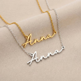 Anna ネームネックレス