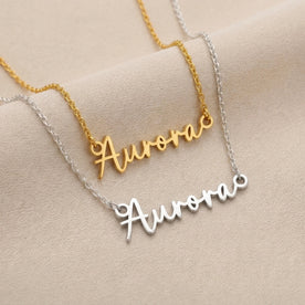 Collier prénom Aurora | Or 18 carats, argent et vermeil | Prêt à être expédié