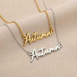 قلادة باسم Autumn