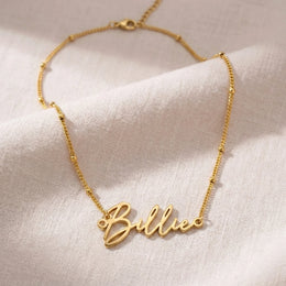 Collier prénom Billie | Or 18 carats, argent et vermeil | Prêt à être expédié