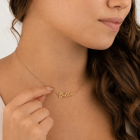 Collier prénom Billie | Or 18 carats, argent et vermeil | Prêt à être expédié