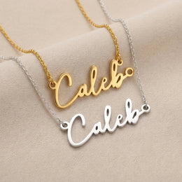 قلادة باسم Caleb