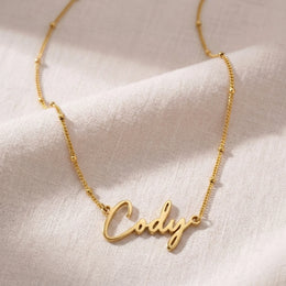 قلادة باسم Cody