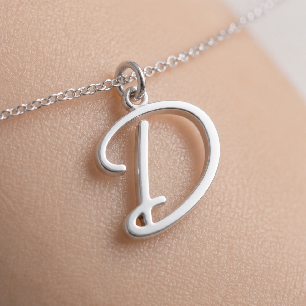 Armband met de letter D | Bedel met initiaal en letter D, goud en zilver