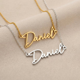 قلادة باسم Daniel
