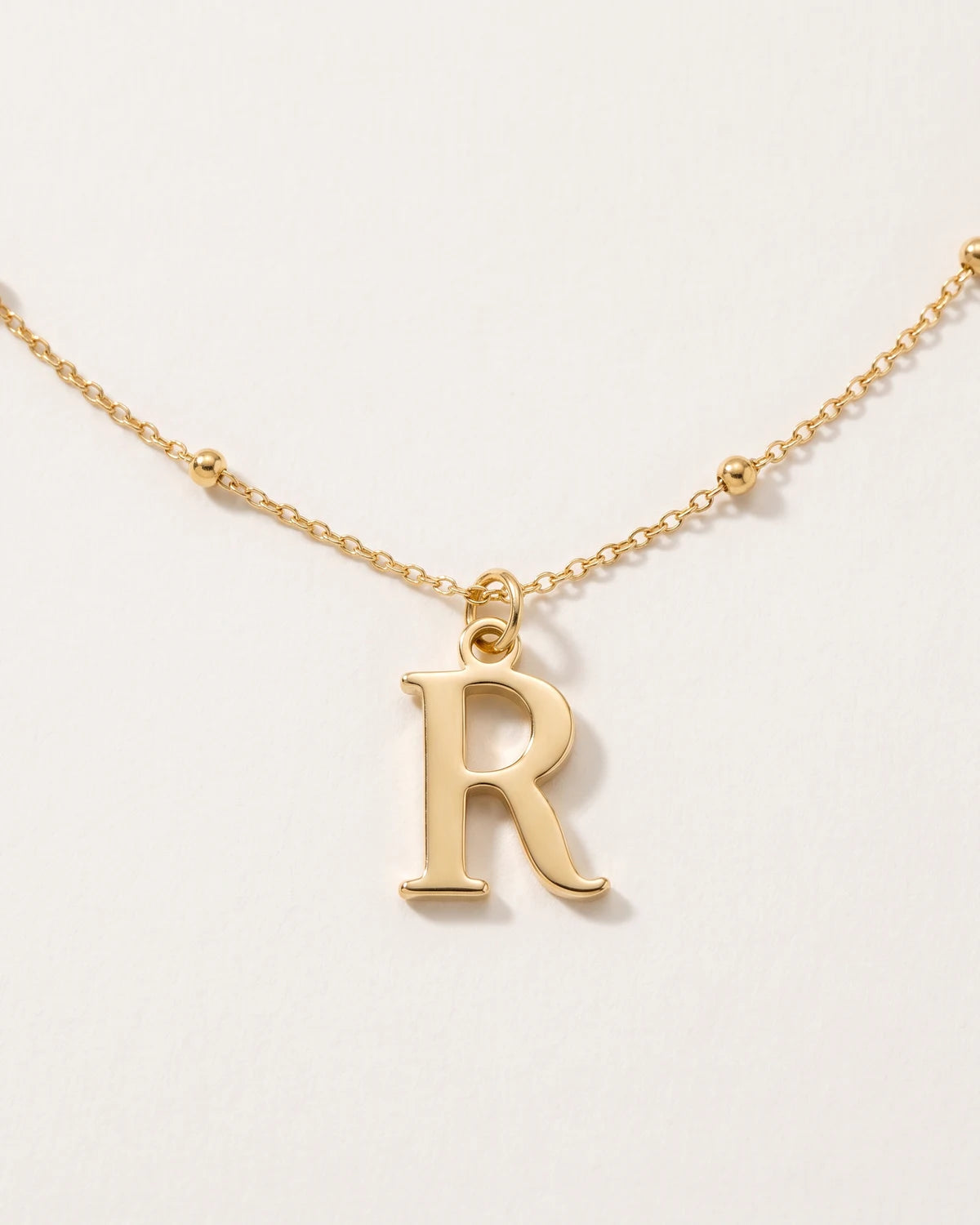 Armband mit R-Anhänger | Initiale & Buchstabe R, Gold & Silber