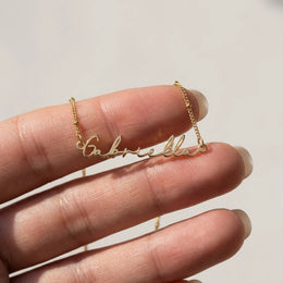 Kalung Nama Gabriella