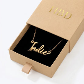 Necklace Indie Name Necklace HBD: In the box