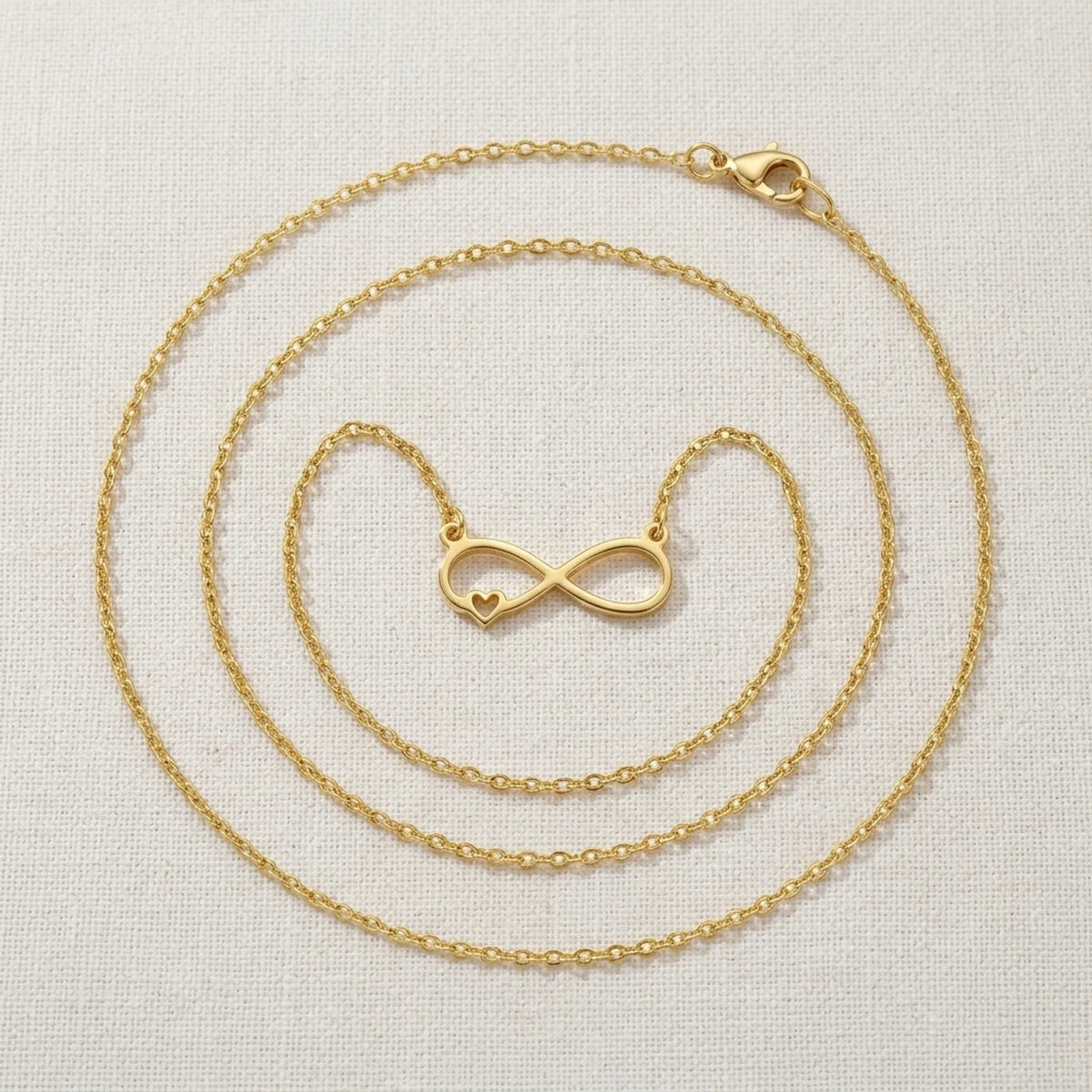 Collier infini et cœur en or 18 carats, disponible en argent et avec 3 styles de chaîne