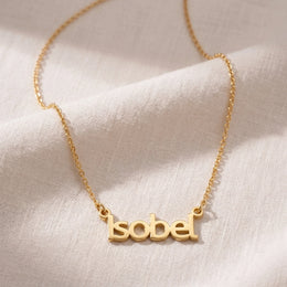 Collier prénom Isobel | Or 18 carats, argent et vermeil | Prêt à être expédié