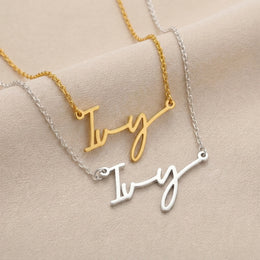 Collier prénom Ivy | Or 18 carats, argent et vermeil | Prêt à être expédié