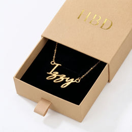 Collier prénom Izzy | Or 18 carats, argent et vermeil | Prêt à être expédié