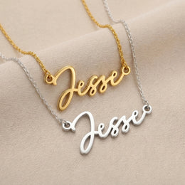 Collier prénom Jesse | Or 18 carats, argent et vermeil | Prêt à être expédié