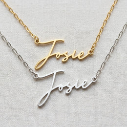 Collier prénom Josie | Or 18 carats, argent et vermeil | Prêt à être expédié