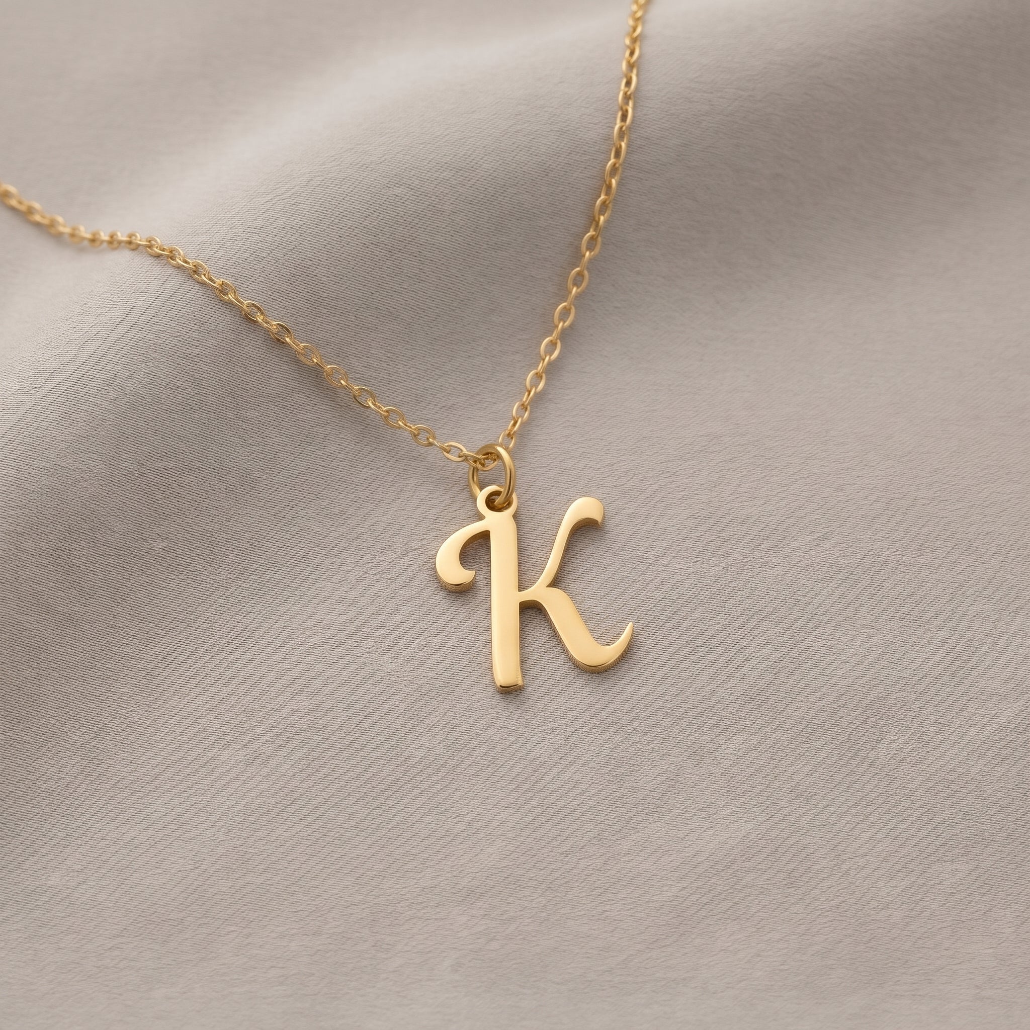 Ketting met de initialen K