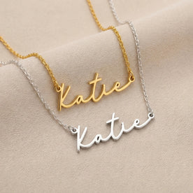 Katie-niminen kaulakoru
