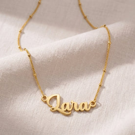 Collar con el nombre Lara | Oro de 18 quilates, plata y vermeil | Listo para enviar