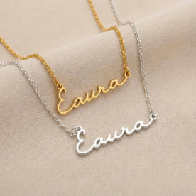 Laura Namnhalsband | 18 karat guld, silver och vermeil | Klar för leverans