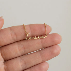 Collier prénom Louie | Or 18 carats, argent et vermeil | Prêt à être expédié