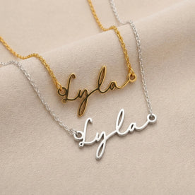 Necklace Lyla Name Necklace HBD: Both finishes