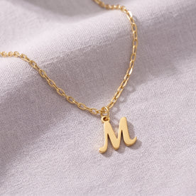 Collana M | Ciondolo con iniziale e lettera M, oro e argento