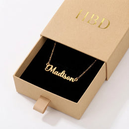 Collana con nome Madison | Oro 18 carati, argento e vermeil | Pronta per la spedizione
