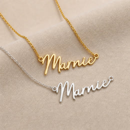 Kalung Nama Marnie
