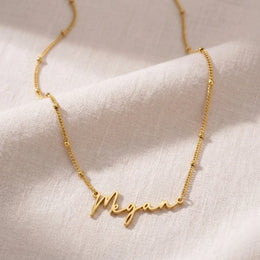Collier prénom Megan | Or 18 carats, argent et vermeil | Prêt à être expédié