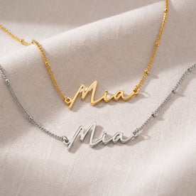 Collier prénom Mia | Or 18 carats, argent et vermeil | Prêt à être expédié