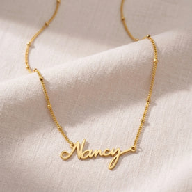 قلادة باسم Nancy