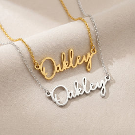 Collier prénom Oakley | Or 18 carats, argent et vermeil | Prêt à être expédié