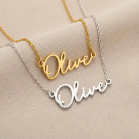 Collier prénom Olive | Or 18 carats, argent et vermeil | Prêt à être expédié