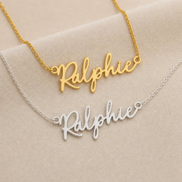 قلادة باسم Ralphie