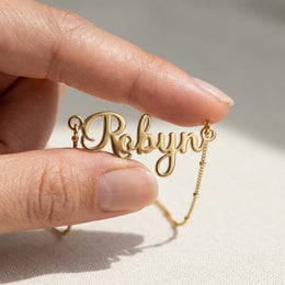 Collier prénom Robyn | Or 18 carats, argent et vermeil | Prêt à être expédié