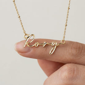 Necklace Rory Name Necklace HBD: Held, for scale