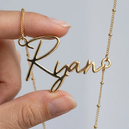 قلادة باسم Ryan
