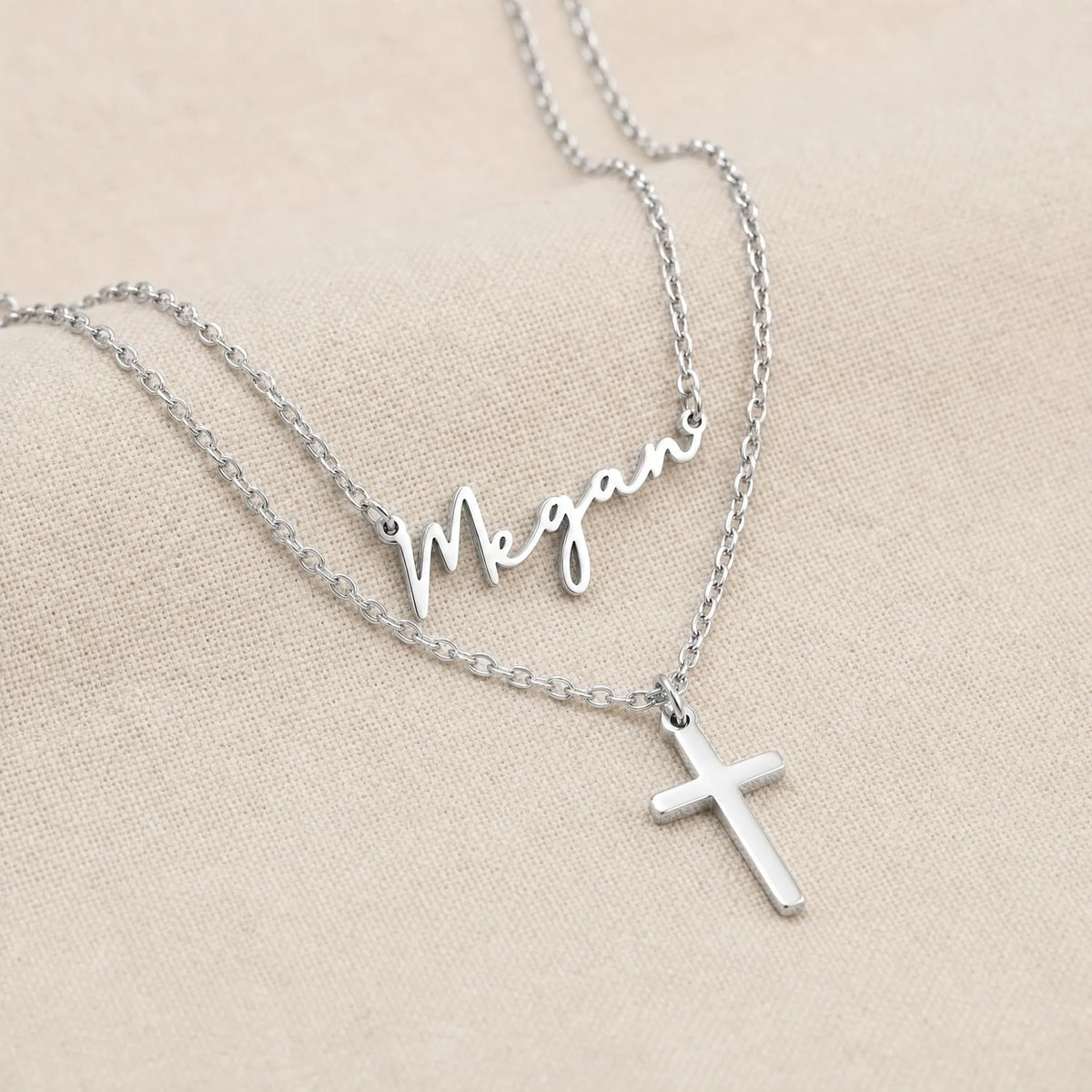Ensemble collier et pendentif croix personnalisés avec nom | HBD