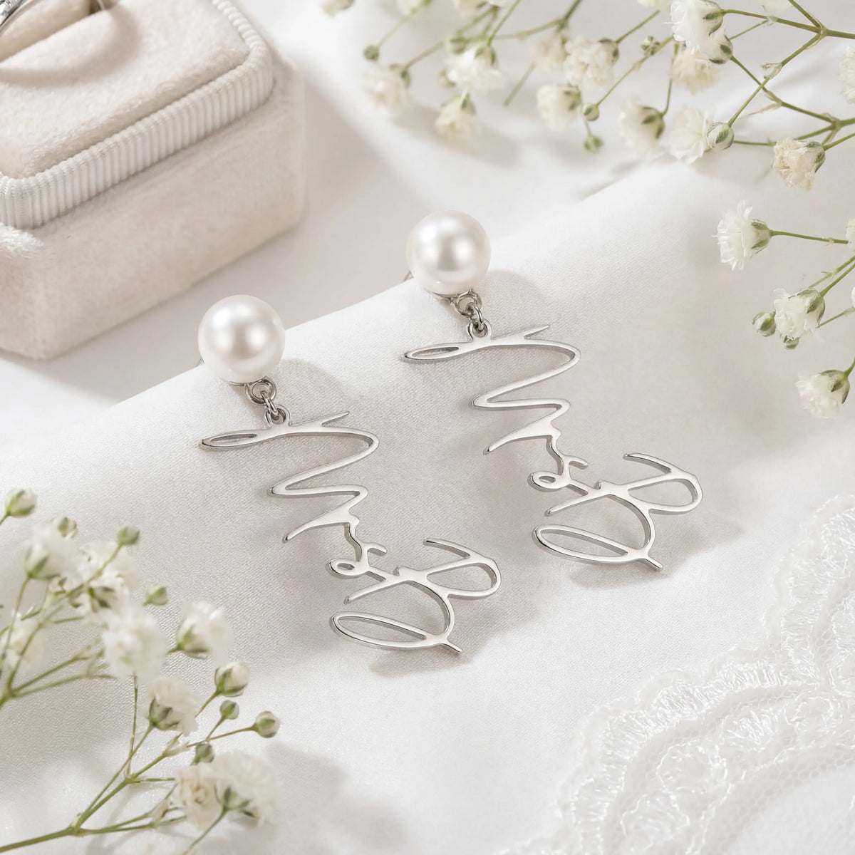 18karátové personalizované náušnice Mrs - elegantní 18karátové zlato nebo stříbro