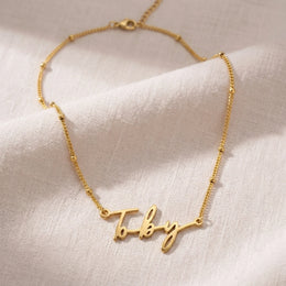 Collier prénom Toby | Or 18 carats, argent et vermeil | Prêt à être expédié