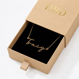 Necklace Tracy Name Necklace HBD: In the box