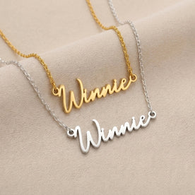 Necklace Winnie Name Necklace HBD: Both finishes