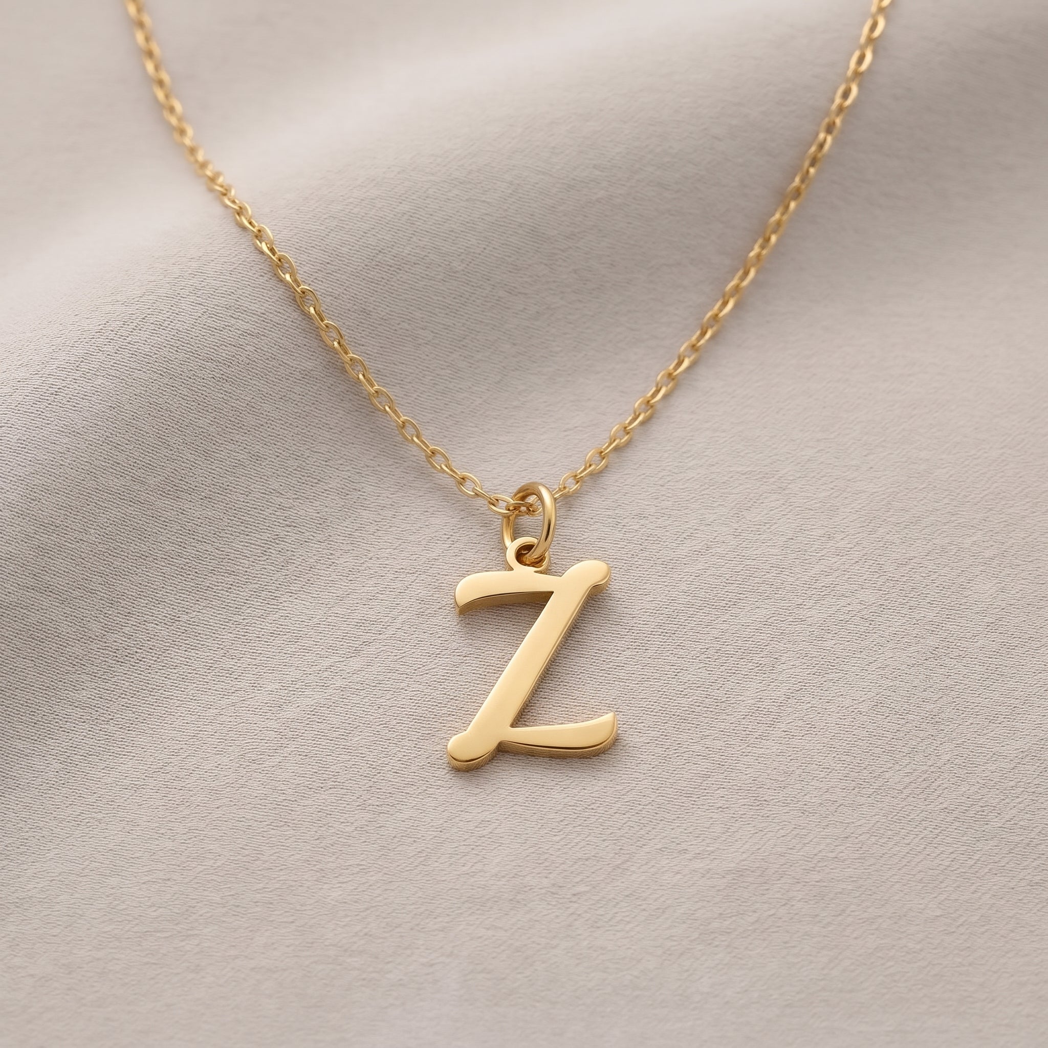Ketting met de initialen Z