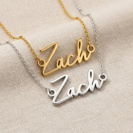 قلادة باسم Zach