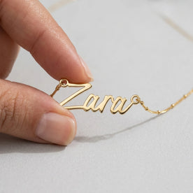 Kalung Nama Zara